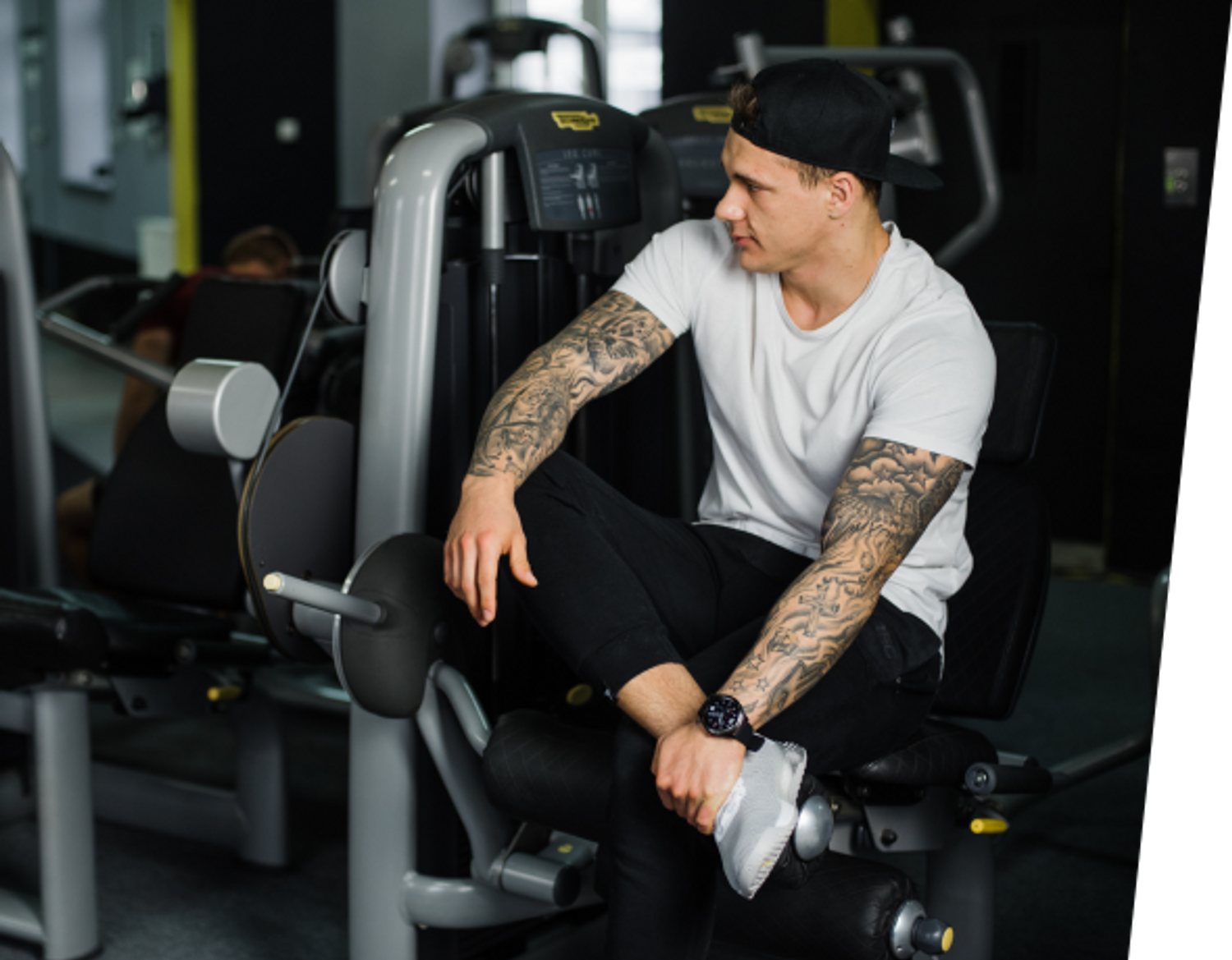 Smartwatch męski na czarnej bransolecie Garett GT24S RT czarny,stalowy.2.jpg